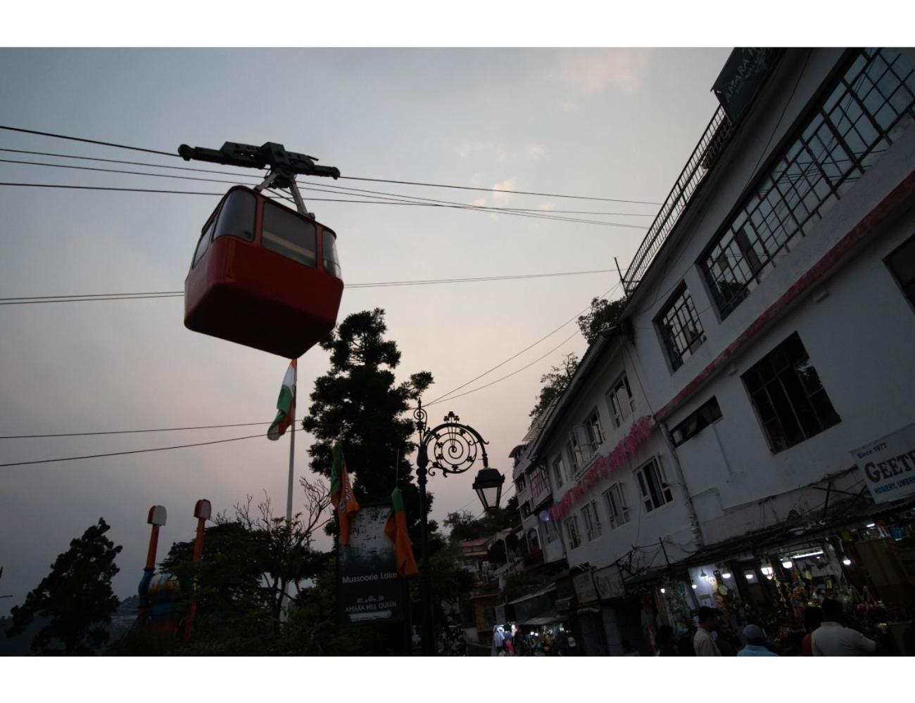 Event-First Bunkotel Mussoorie Dış mekan fotoğraf