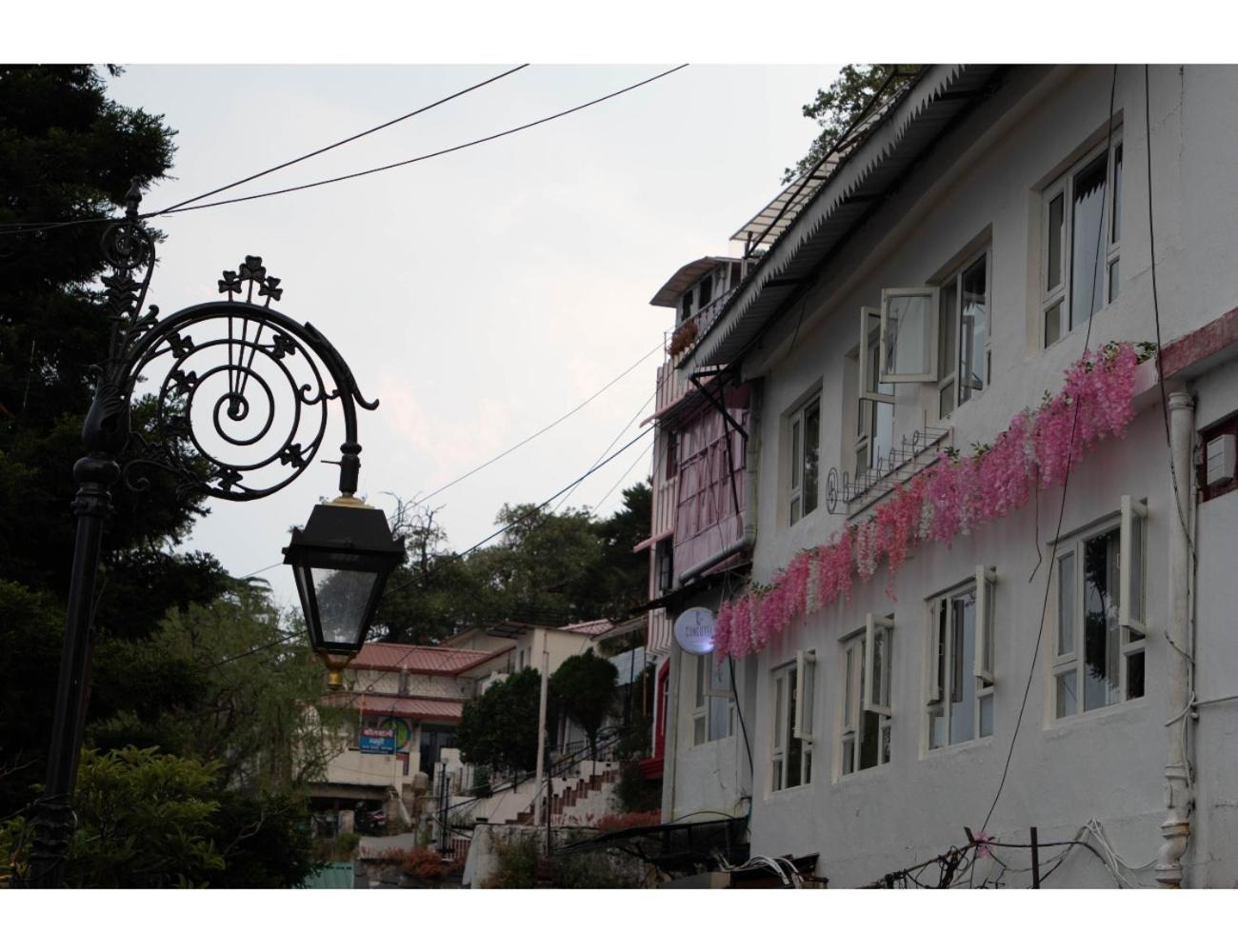 Event-First Bunkotel Mussoorie Dış mekan fotoğraf